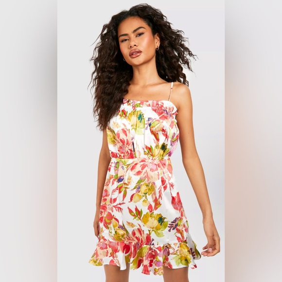 FLORAL RUFFLE HEM SKATER DRESS - Picture 3 of 4